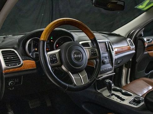 Used 2012 Jeep Grand Cherokee Overland image 24