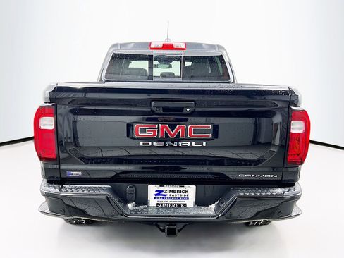 New 2026 GMC Canyon Denali image 6