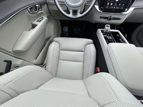 New 2026 Volvo XC90 B6 Ultra image 15