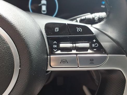 Used 2023 Hyundai Elantra Limited FWD image 20