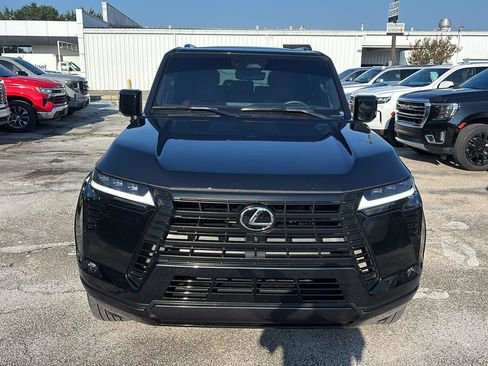 Used 2026 Lexus GX 550 w/ Accessory Package (2T) AWD/4WD image 2