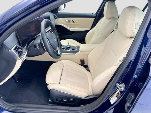 Used 2024 BMW 330i Sedan w/ Premium Package RWD image 18