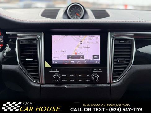 Used 2017 Porsche Macan image 30