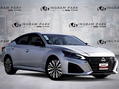 Used 2024 Nissan Altima 2.5 SV