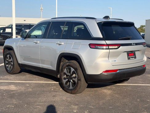 Used 2024 Jeep Grand Cherokee Limited 4xe AWD/4WD image 8