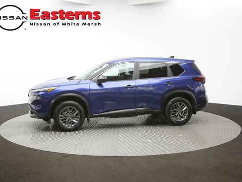 Used 2023 Nissan Rogue S image 95