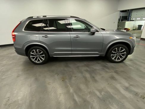 Used 2017 Volvo XC90 T6 Momentum w/ Vision Package AWD/4WD image 7