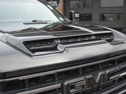 Used 2022 GMC Sierra 3500 AT4 w/ AT4 Preferred Package image 5