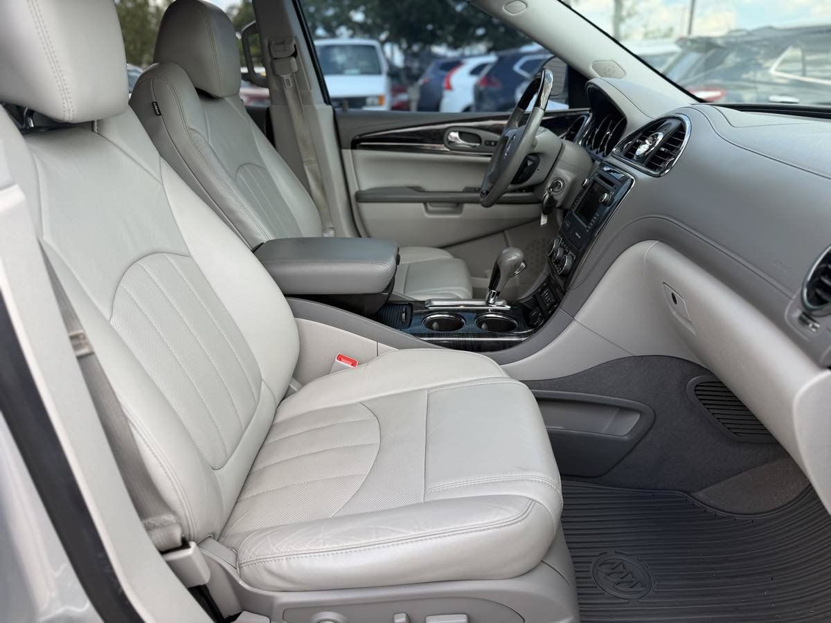 Used 2015 Buick Enclave Leather FWD image 13