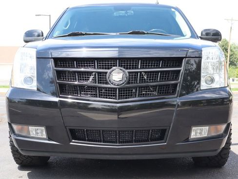 Used 2014 Cadillac Escalade Premium AWD/4WD image 13