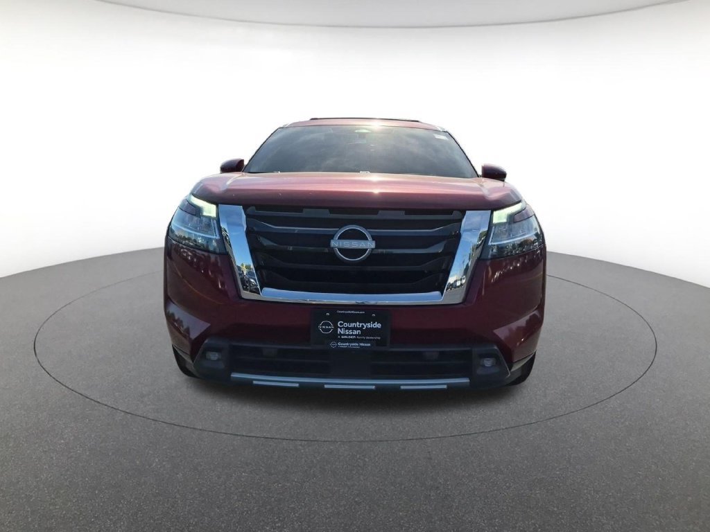 Used 2022 Nissan Pathfinder Platinum w/ Cargo Package FWD image 2