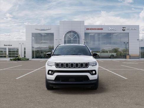 Used 2026 Jeep Compass Limited AWD/4WD image 32