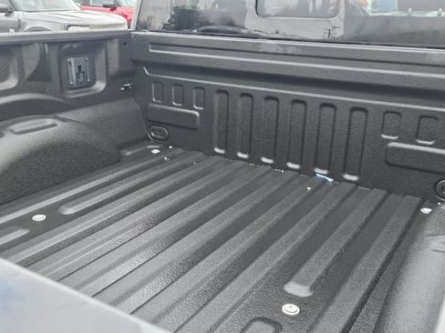 Used 2018 Ford F150 Lariat w/ Equipment Group 502A Luxury image 6