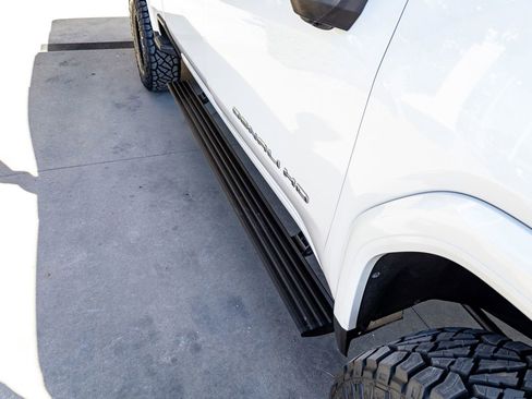 Used 2021 GMC Sierra 2500 Denali w/ Denali Ultimate Package image 13