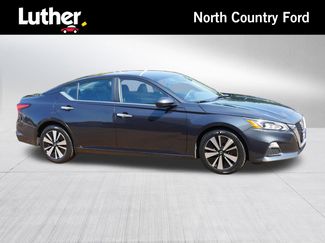 Used 2022 Nissan Altima 2.5 SV image 1