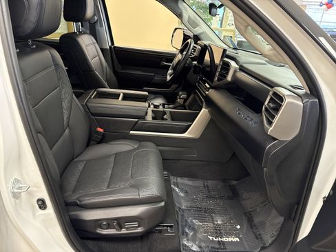 Used 2022 Toyota Tundra SR5 w/ SR5 Premium Package image 15