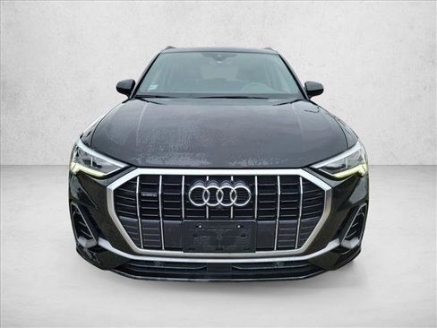 Used 2020 Audi Q3 2.0T Prestige w/ Prestige Package image 2