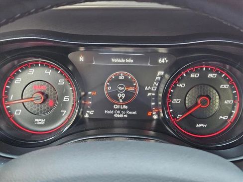 Used 2022 Dodge Charger SXT w/ Blacktop Package image 11