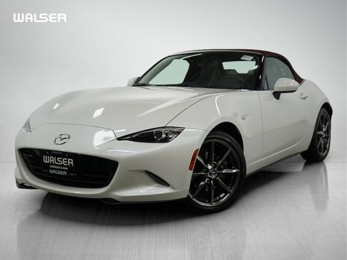 Used 2018 MAZDA MX-5 Miata Grand Touring image 1