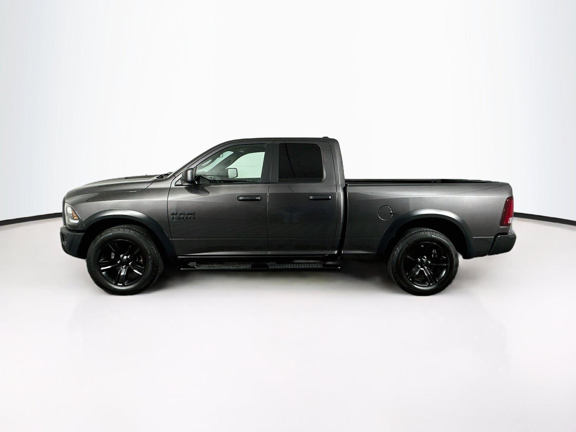 Used 2022 RAM 1500 Warlock RWD image 4