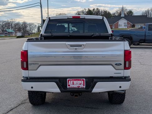 Used 2019 Ford F150 Platinum w/ Equipment Group 701A Luxury image 4