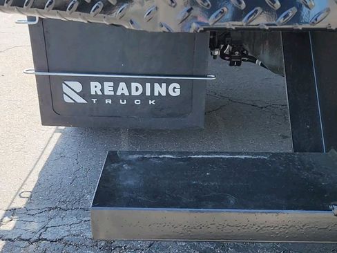 New 2025 Ford F550 4x4 SuperCab Super Duty image 26