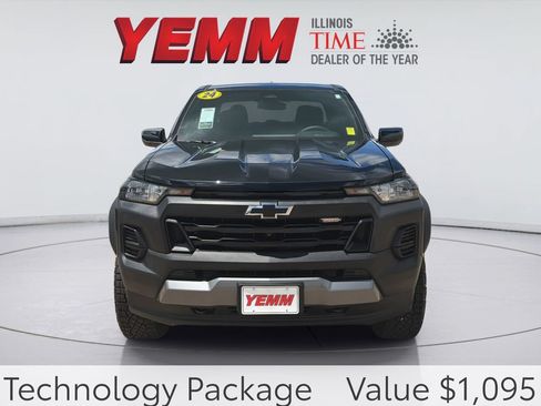 Used 2024 Chevrolet Colorado Trail Boss w/ Technology Package AWD/4WD image 3