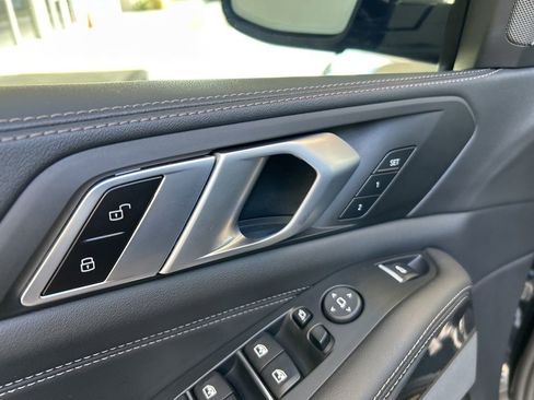 Used 2024 BMW X5 sDrive40i w/ M Sport Package image 48