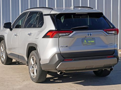Used 2019 Toyota RAV4 Limited image 50