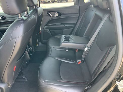 Certified 2024 Jeep Compass Trailhawk AWD/4WD image 17