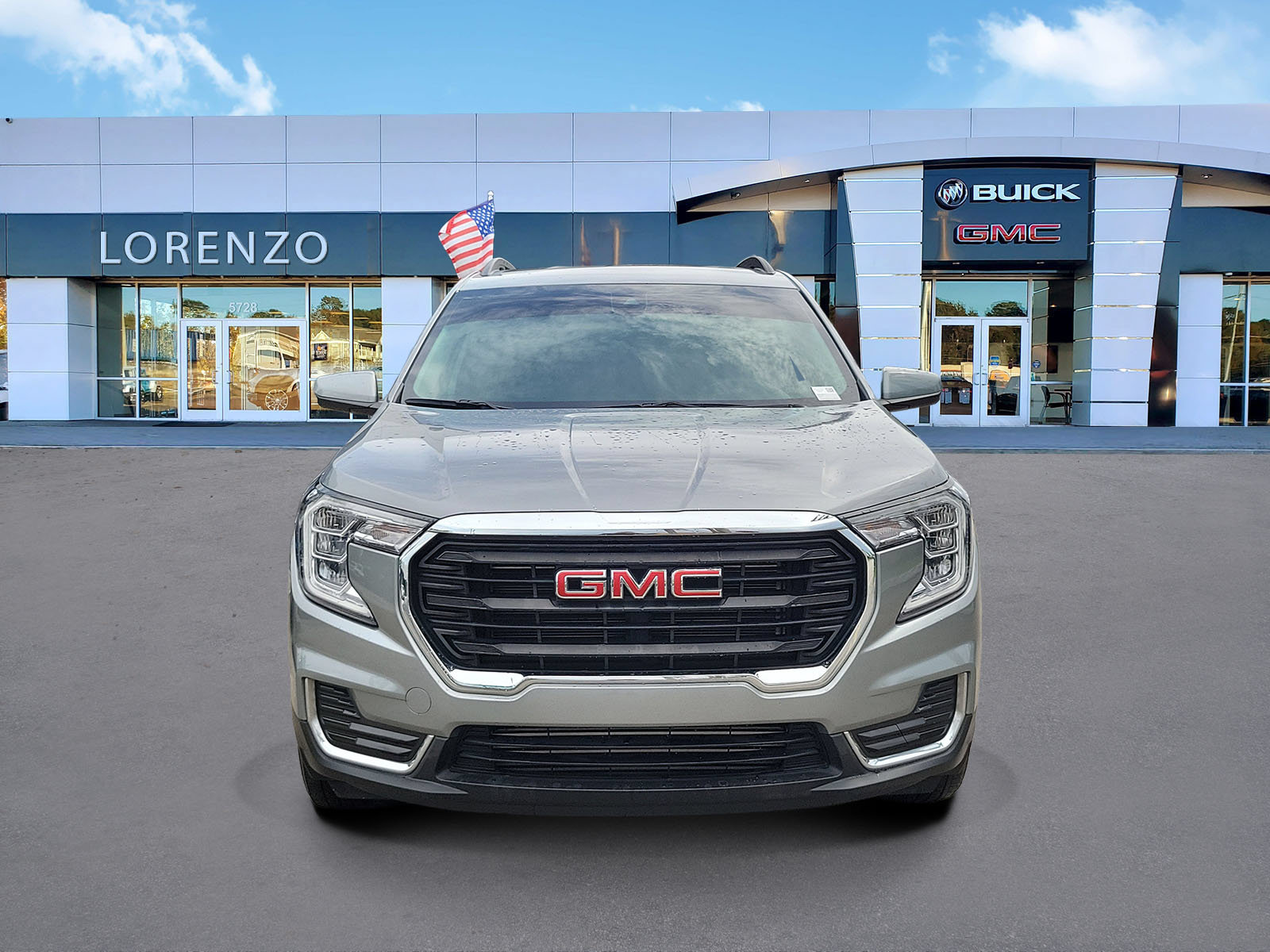 Used 2023 GMC Terrain SLE w/ Driver Convenience Package FWD image 2