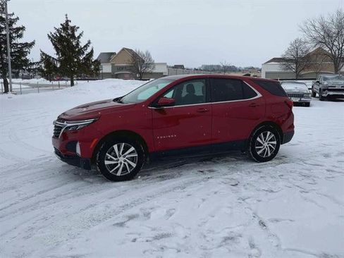 Used 2024 Chevrolet Equinox LT w/ LPO, Floor Liner Package image 28