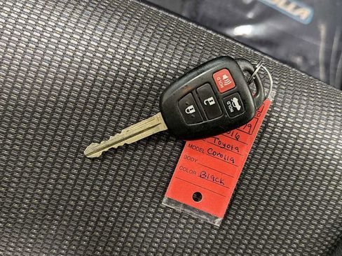 Used 2016 Toyota Corolla S image 30