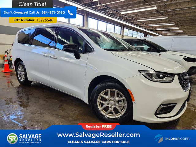 Used 2026 Chrysler Pacifica Select FWD image 5