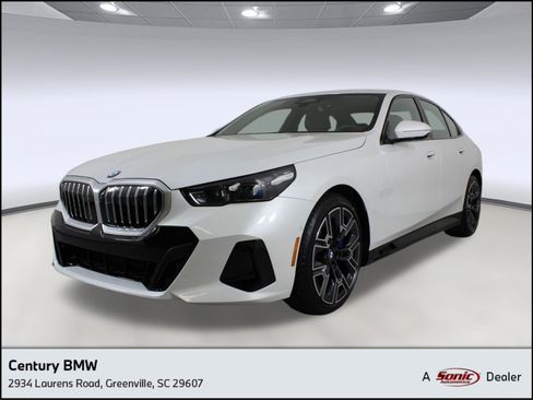 New 2026 BMW 530i xDrive w/ M Sport Package image 1