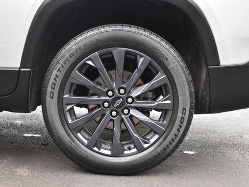 Used 2022 Chevrolet Traverse RS image 36