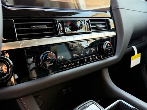 New 2026 Nissan Pathfinder SV AWD/4WD image 27