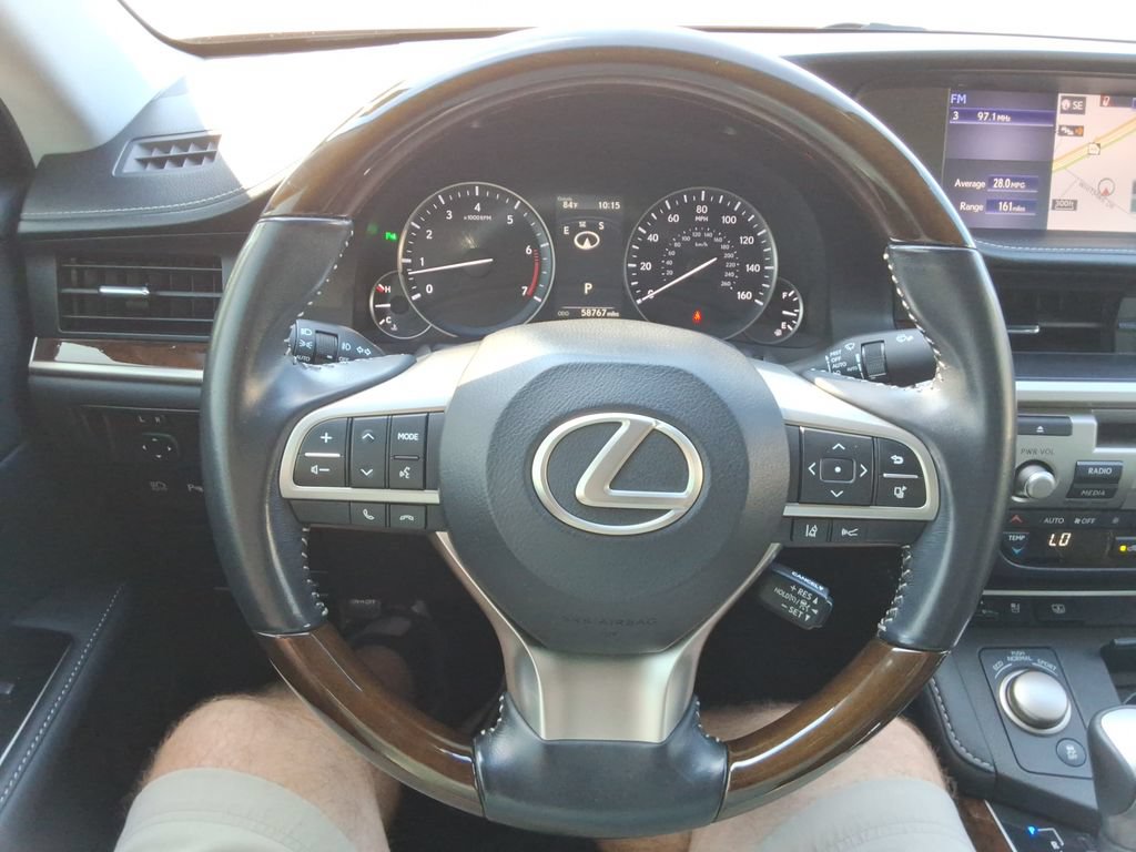Used 2016 Lexus ES 350 w/ Luxury Package w/Wood Trim FWD image 26