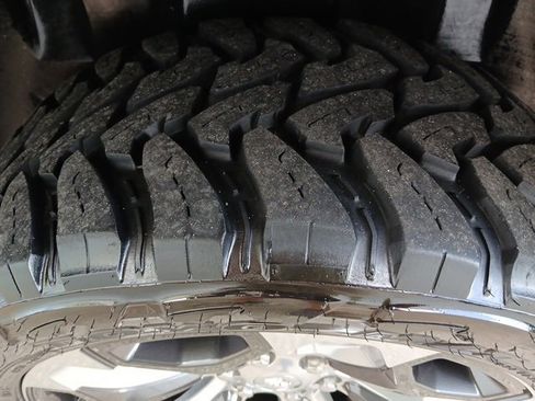 Used 2021 RAM 1500 Limited w/ Body Color Bumper Group image 63