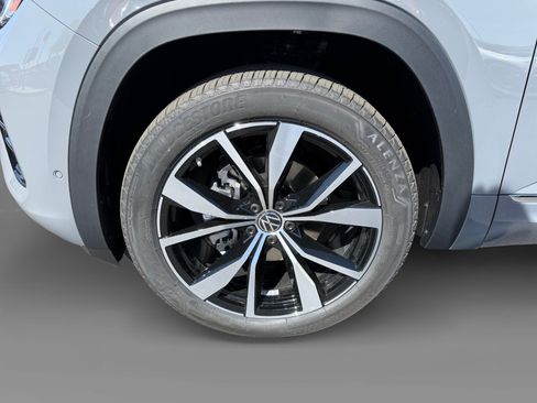 New 2026 Volkswagen Atlas SEL Premium R-Line AWD/4WD image 9