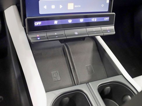 Used 2023 Fisker Ocean Extreme image 24