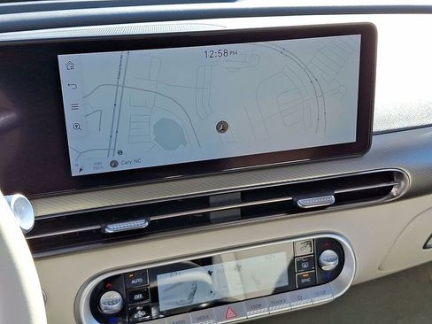 Used 2025 Genesis GV60 RWD image 14