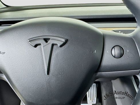 Used 2018 Tesla Model 3 Long Range image 14