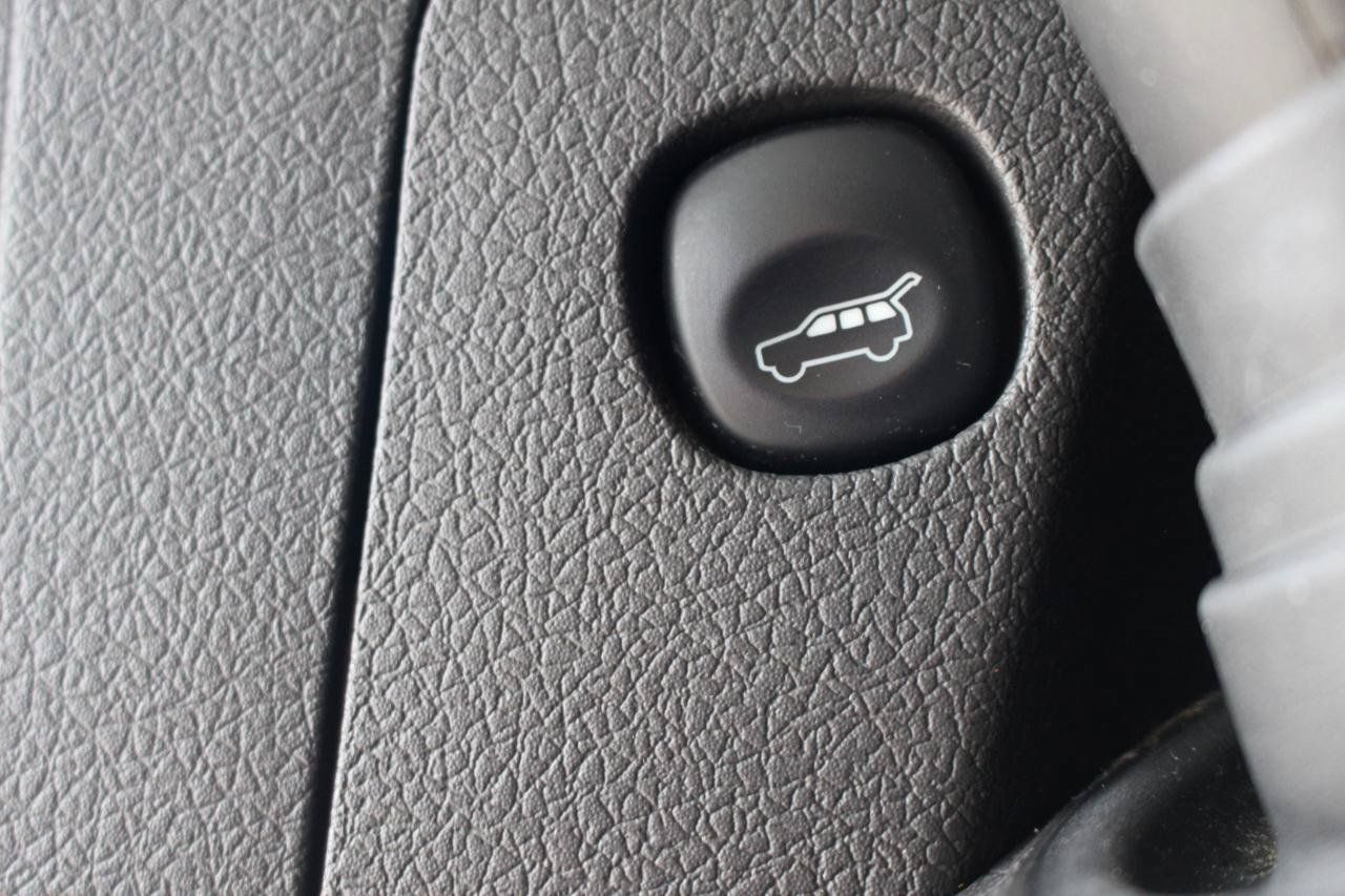 Used 2016 Ford Flex Limited AWD/4WD image 46