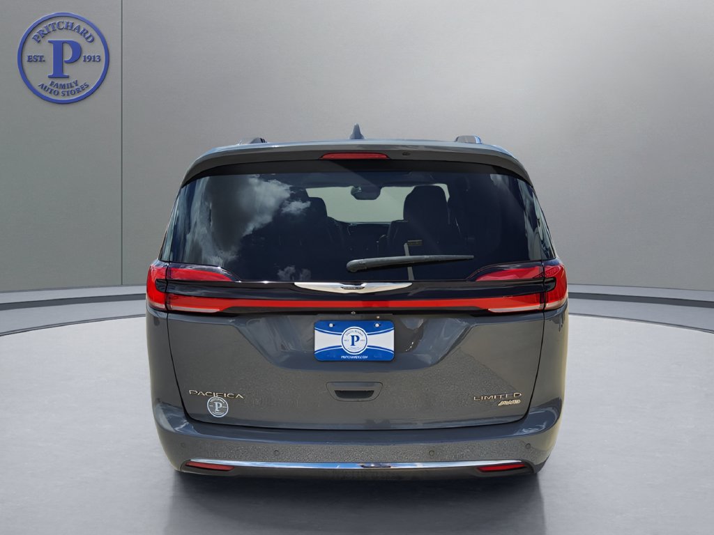 Used 2021 Chrysler Pacifica Limited w/ Premium & Safety Sphere Group AWD/4WD image 6