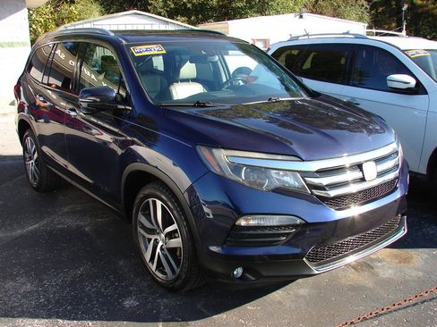 Used 2016 Honda Pilot Touring image 2