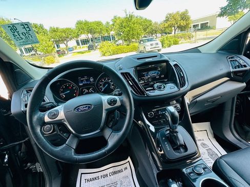 Used 2014 Ford Escape Titanium w/ Equipment Group 401A FWD image 16