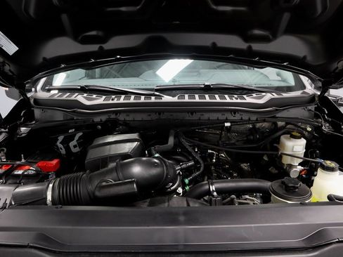 Certified 2024 Ford F250 Lariat w/ Chrome Package image 18