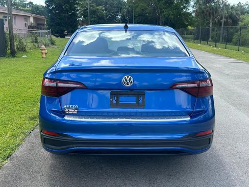 Used 2023 Volkswagen Jetta Sport FWD image 5
