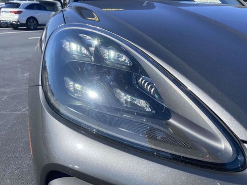 Used 2019 Porsche Cayenne image 4